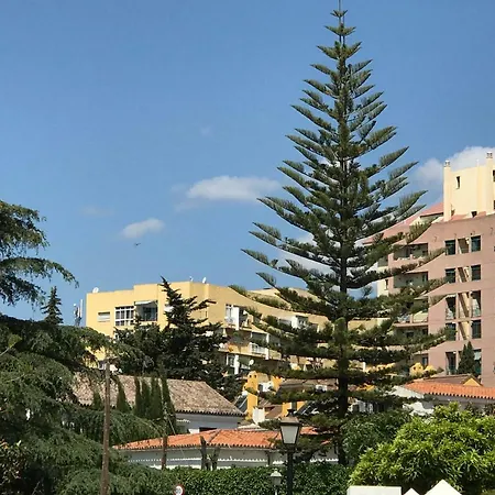 Seaview Flat With Sunny Balcony - Appartamento *
