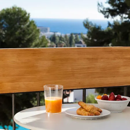 Seaview Flat With Sunny Balcony - Appartamento Marbella